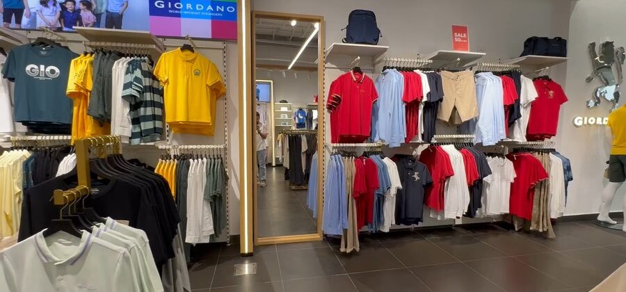 Photograph: Shop Furnishing 12