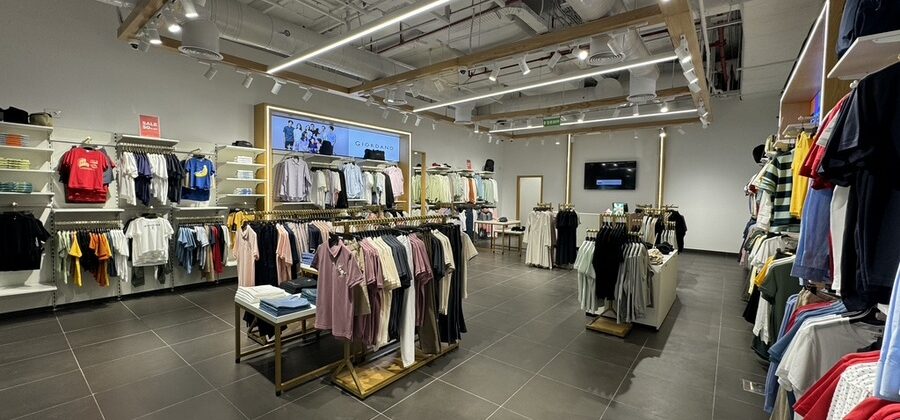 Photograph: Shop Furnishing 3