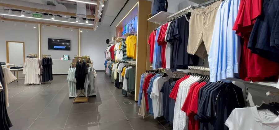 Photograph: Shop Furnishing 4