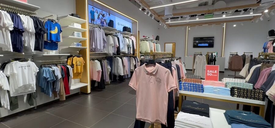 Photograph: Shop Furnishing 8