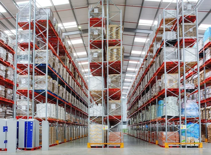 Rayonnages et étagères Image web : Rayonnages et étagères